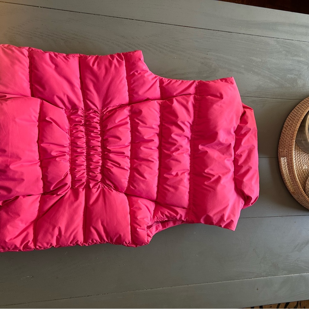 Gap Vibrant Pink Puffer Vest - Picture 3 of 5